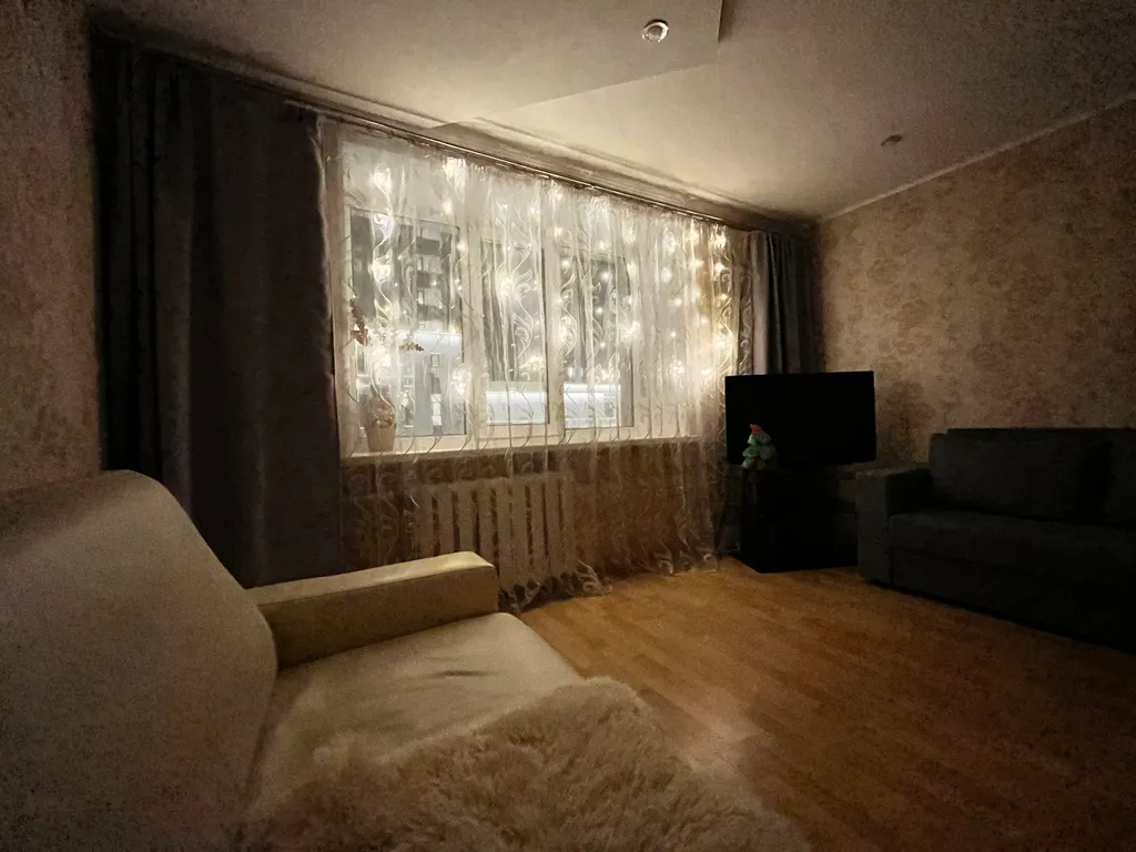 Просторная тёплая двушка в центре