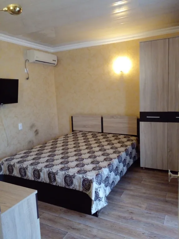 Квартира Двухместная комната с 2 отдельными кроватями стандарт — аренда посуточно в Геленджик