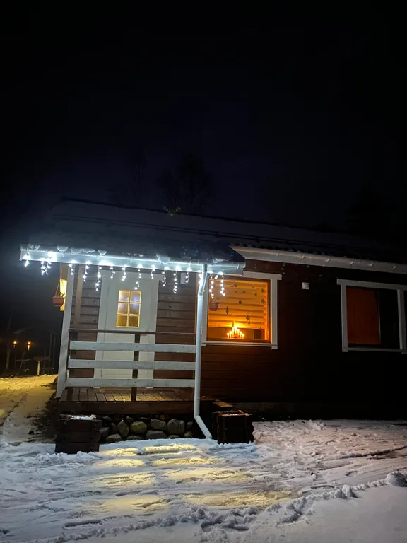 Частный дом на берегу Ладожского озера