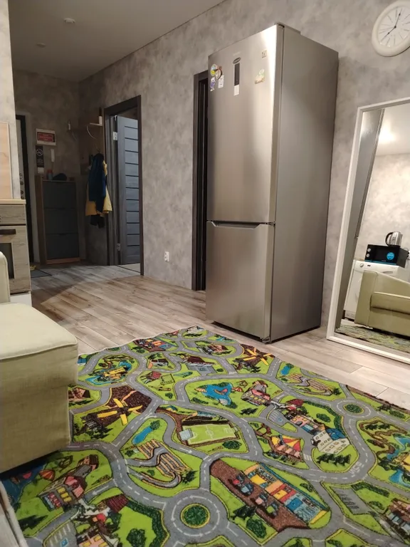 Евротрешка у ЖД вокзал и зоопарка