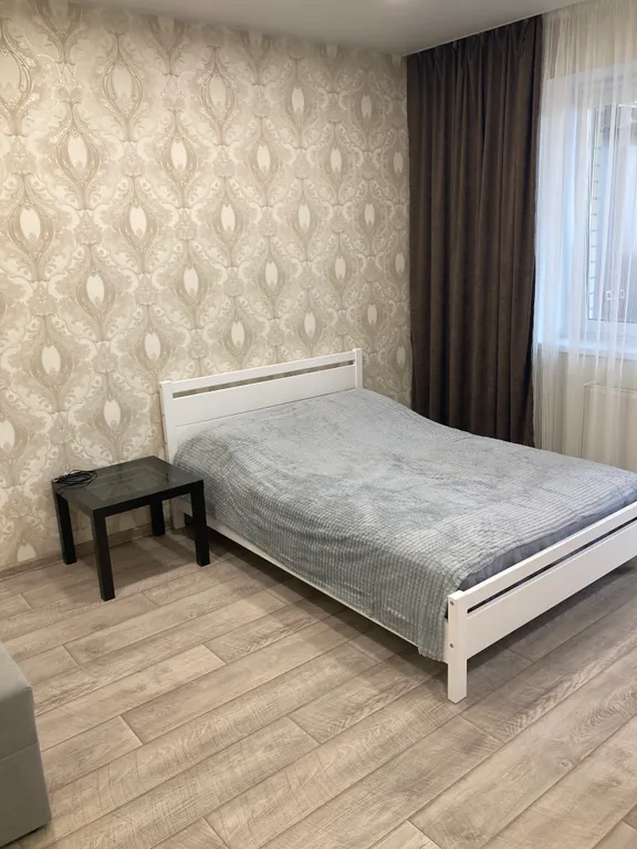 Квартира Просторные, светлые апартаменты в жк горизонт — Тюмень