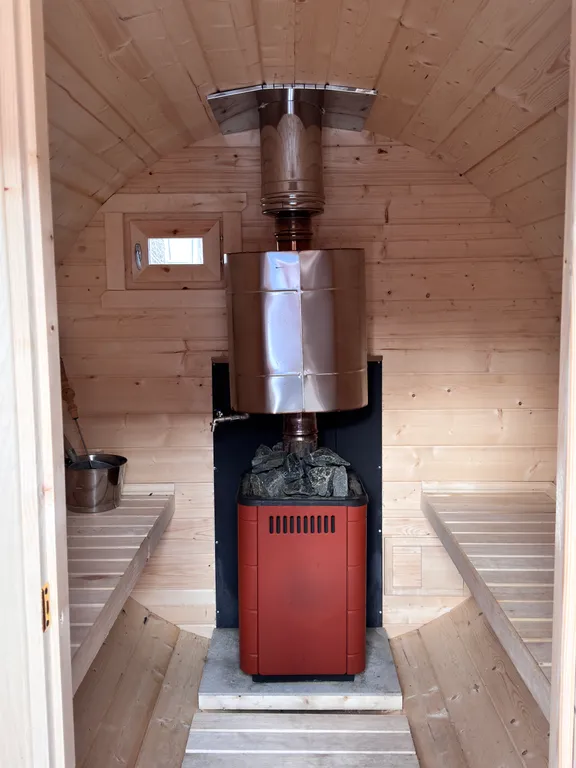 Уютный треугольный Ромашковый дом.