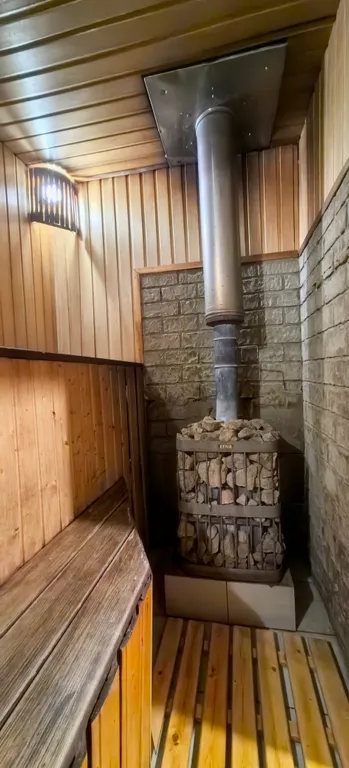 Дом с русской баней на дровах , хамам и бассейном