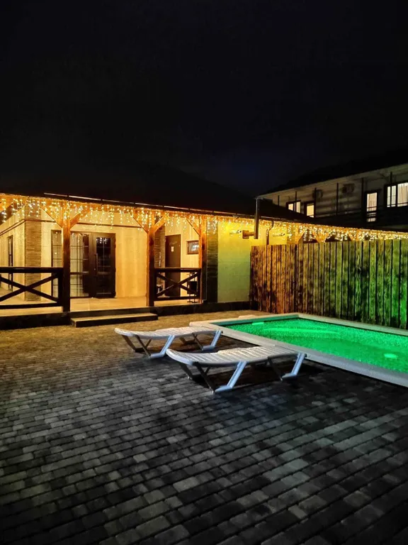 Коттедж экватор с собственным бассейном и сауной