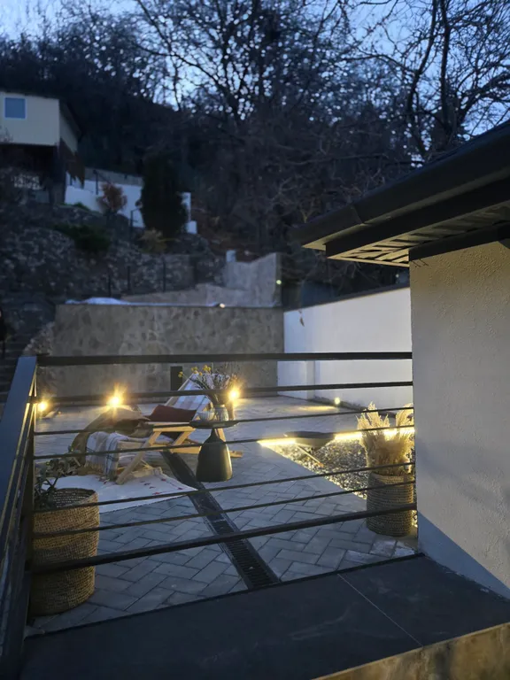 Дом в Кисловодске с авторскими интерьерами на стыке курорта и природы