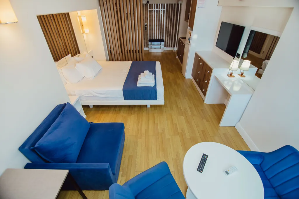 Апартамент с видом на море первая линия orbi city