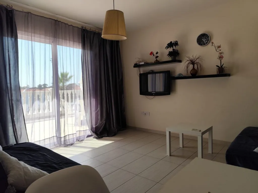 Апартаменты около пляжа Нисси Бич