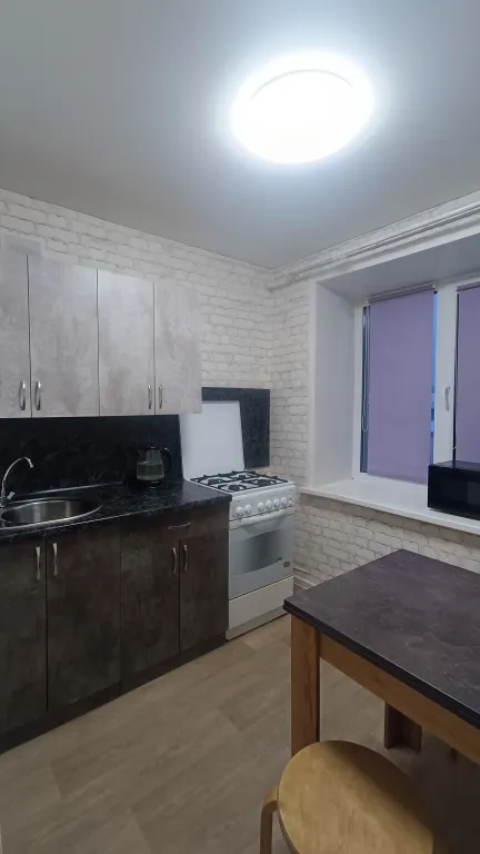 Квартира с новой мебелью и техникой