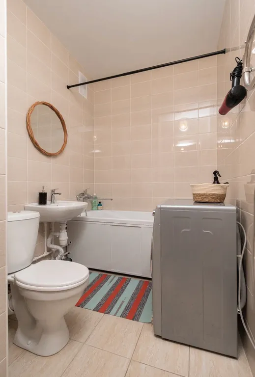 Стильная студия с видом на лес