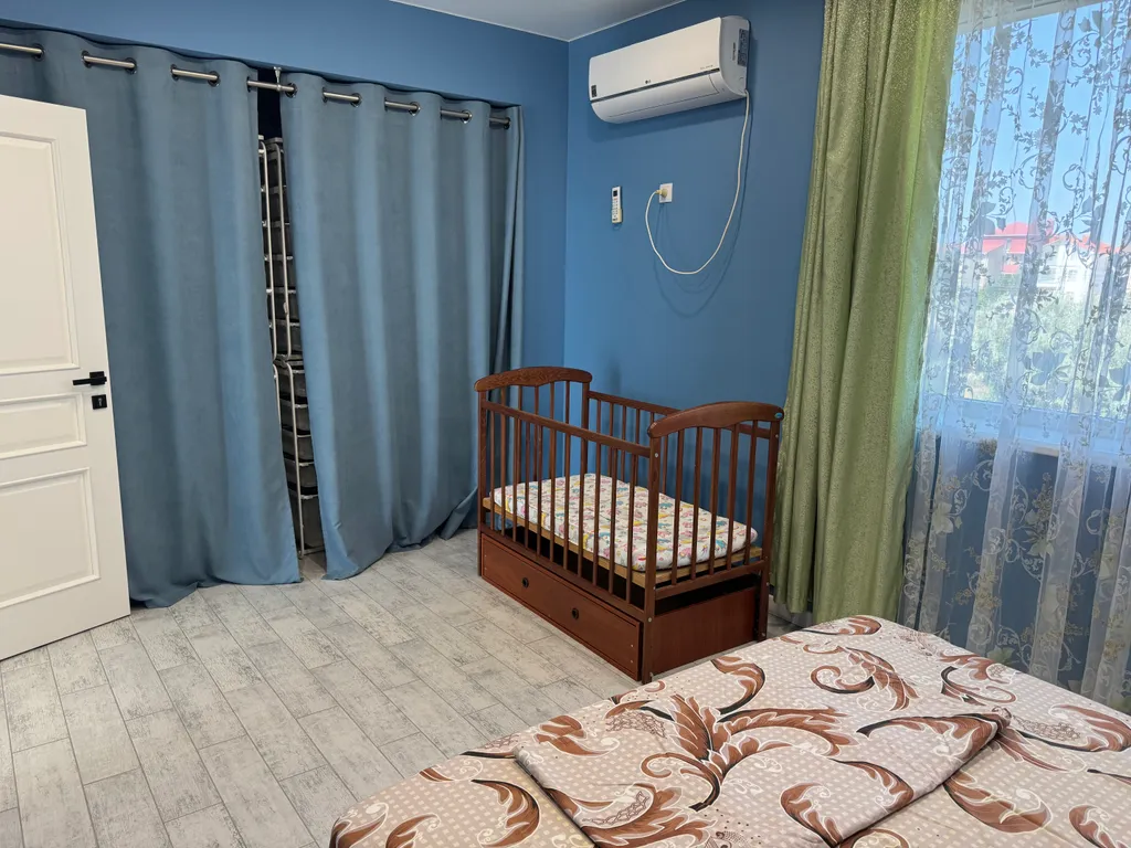 Половина Коттеджа