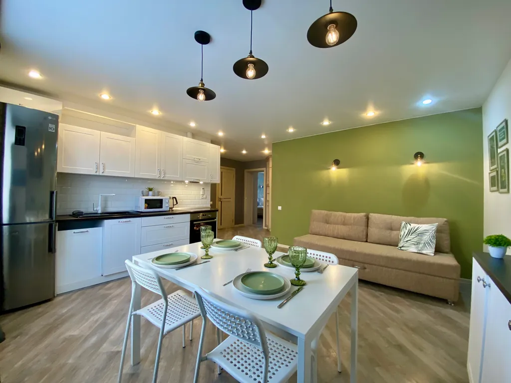 Уютная квартира для большой семьи — аренда посуточно в Бердск