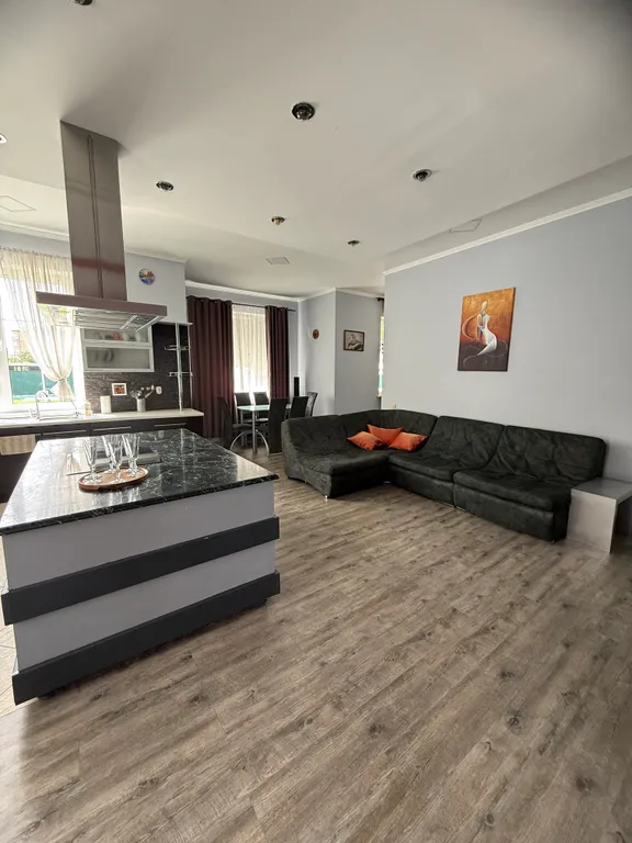 Супер дом в 5 мин от парка Галицкого и Японского сада