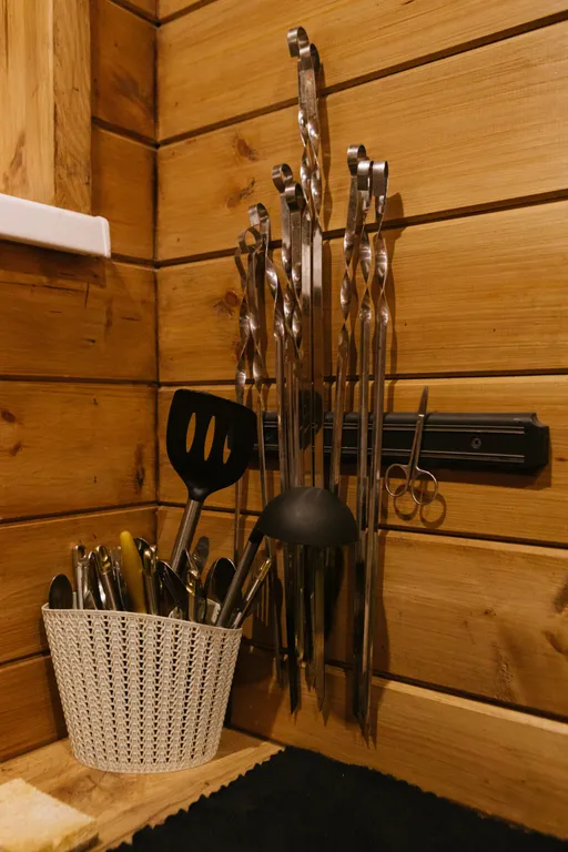 Домик в лесу вблизи от города в стиле A-frame