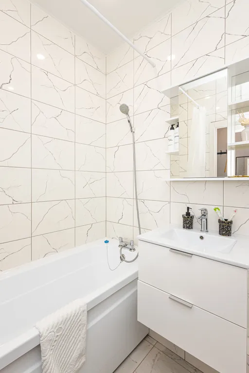 Квартира рядом с теннисным кортом и парком