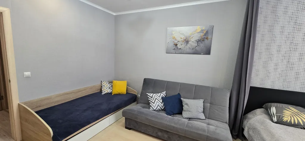 Просторная евро-двухкомнатная кваpтира в центре города Нягань