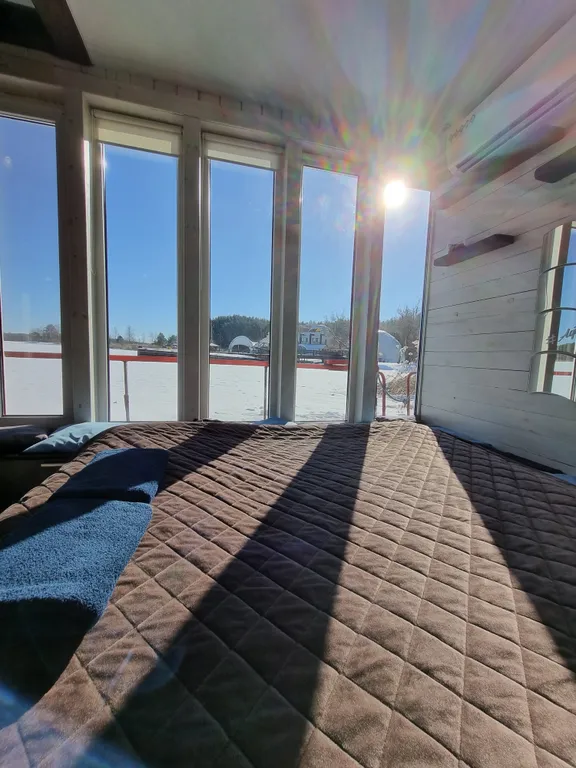 Дом-корабль с баней на Минском море