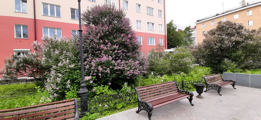 Квартира Уютная, бюджетная 2-комнатная квартира в центре города, с 2 спальнями — Мурманск