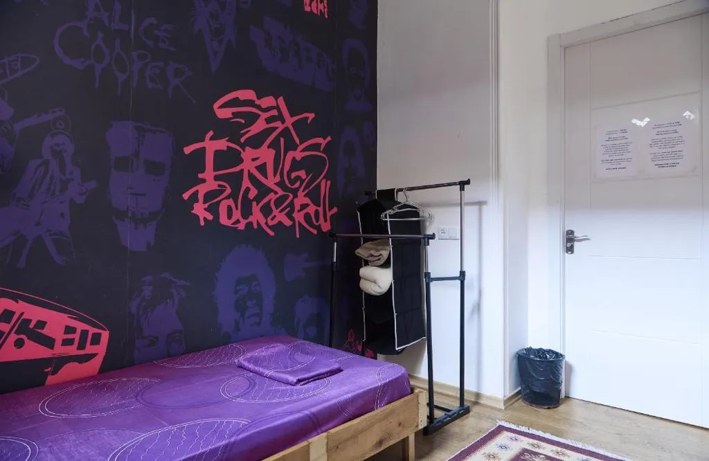 Двухместный номер с общей ванной комнатой