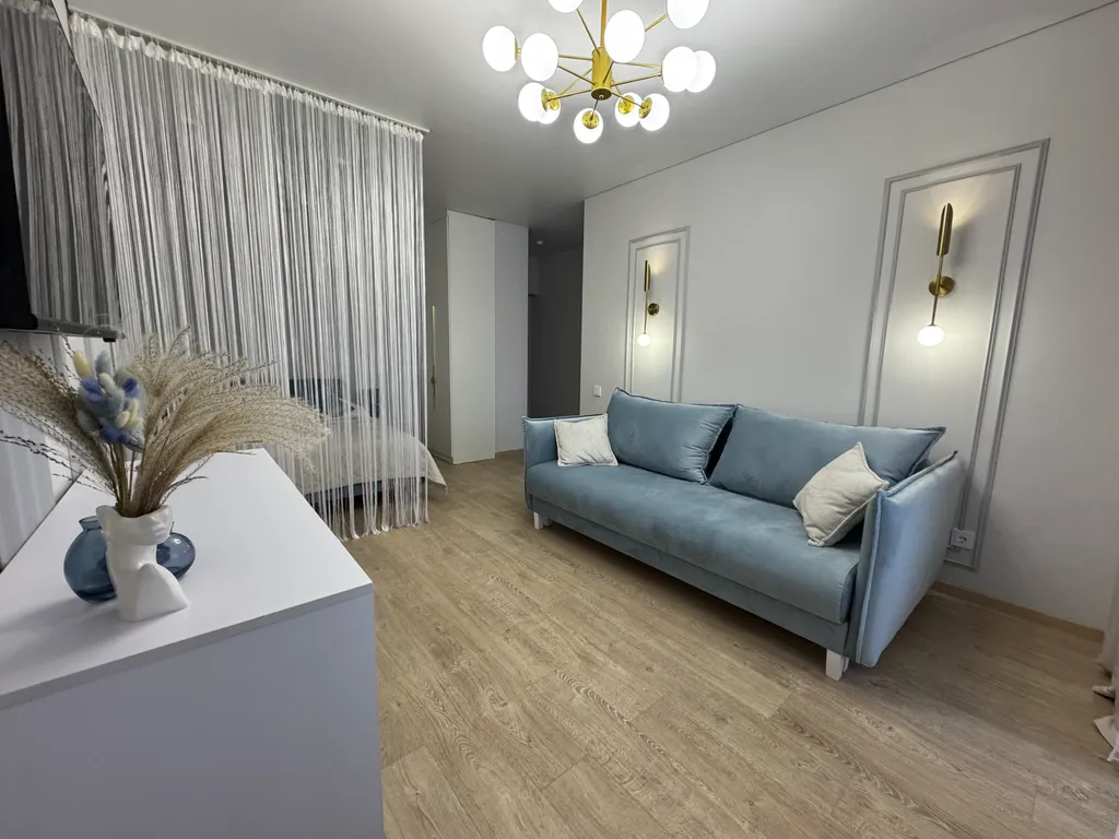 Видовая квартира с дизайнерским ремонтом на берегу реки в белых росах — аренда посуточно в Красноярск