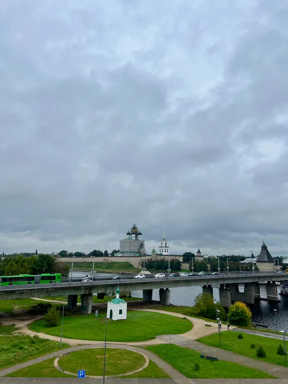 Видовые апартаменты 3-комнатные с террасой