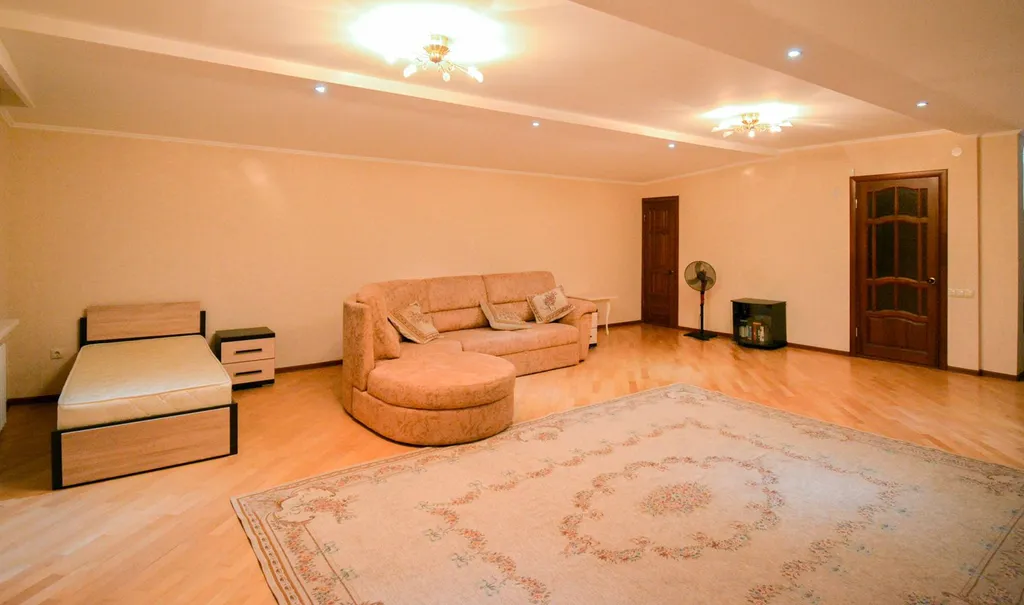 Большой и уютный дом с баней