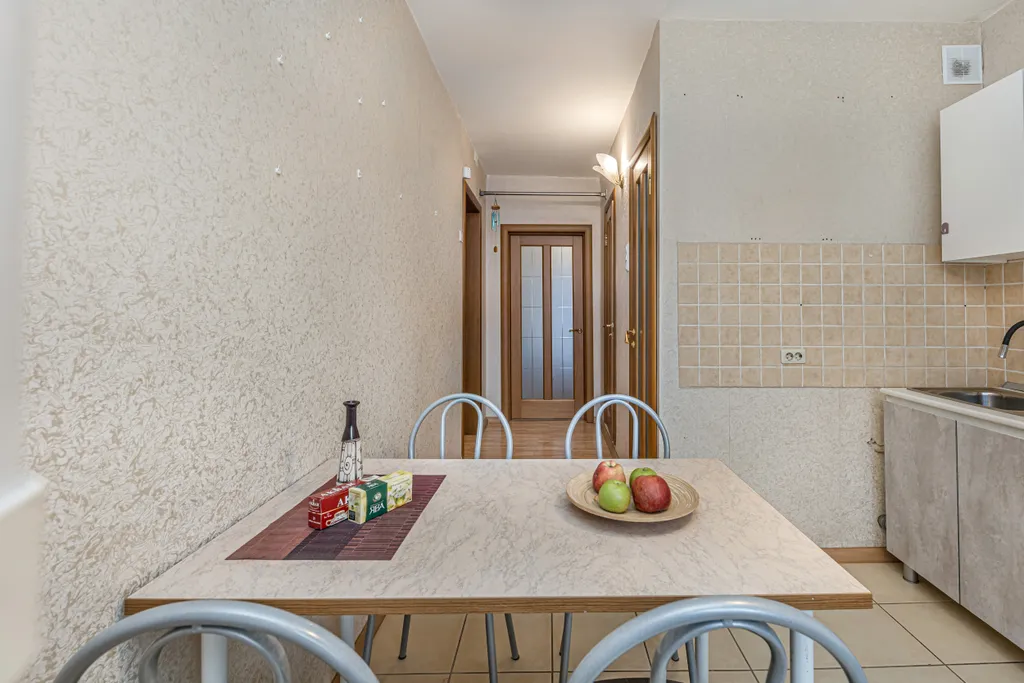 3-комнатная ближе к центру уютная большая квартира