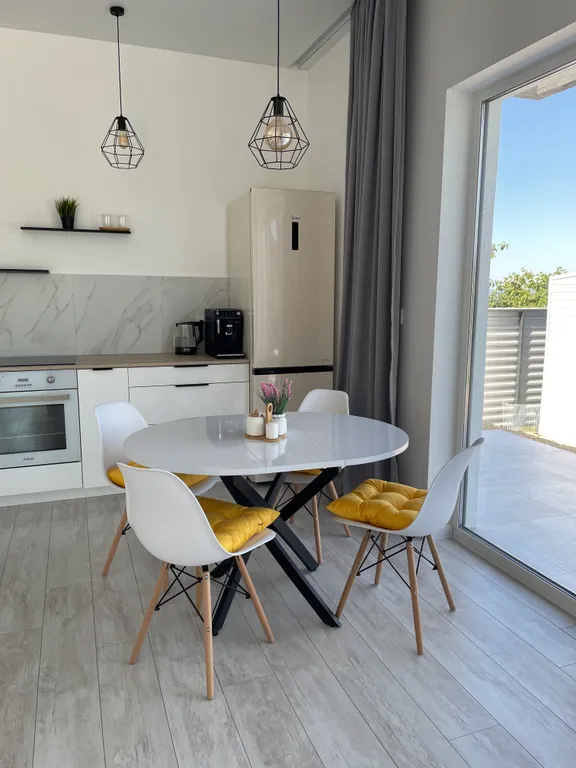 Уютный приватный дом с бассейном в горах среди виноградников