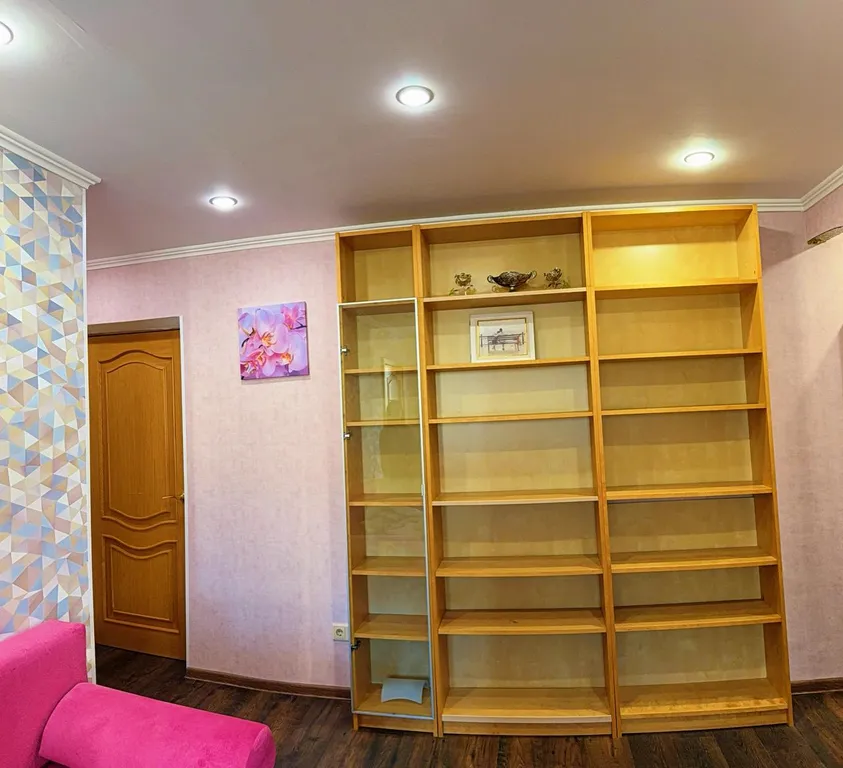 Прекрасная трешка в самом центре Твери на набережной