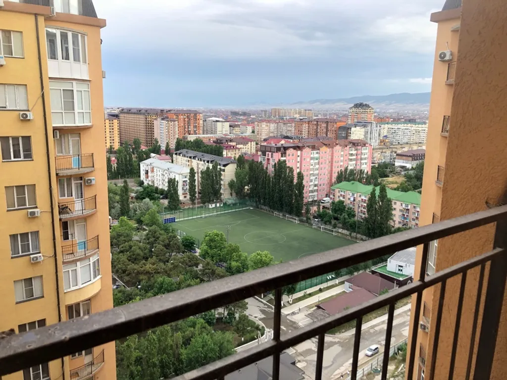 Квартира Светлая квартира у моря на высоте — Махачкала