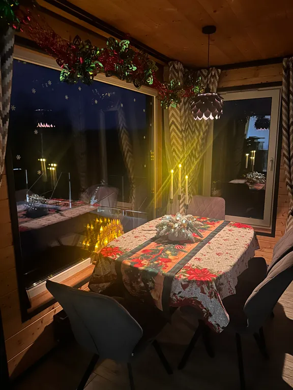 Шале у озера