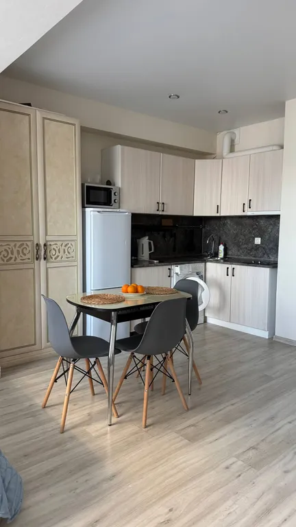 Студия Дом вдали от дома