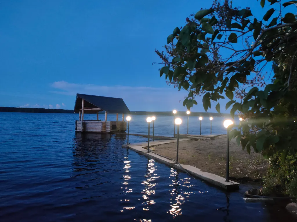 Дом на берегу озера без соседей