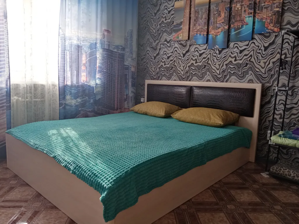 Квартира Уютная квартирка с удобным расположением — аренда посуточно в Энгельс