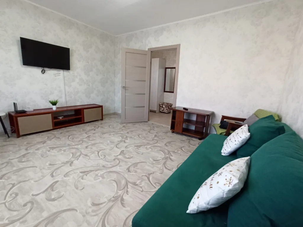 Квартира 2-комнатная квартира на Взлетке, рядом Автовокзал, Краевая больница, Глазной центр — Красноярск