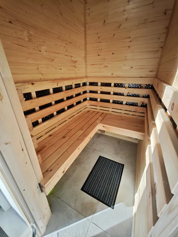 Коттедж с инфракрасной сауной и гриль-зоной, и баней на дровах