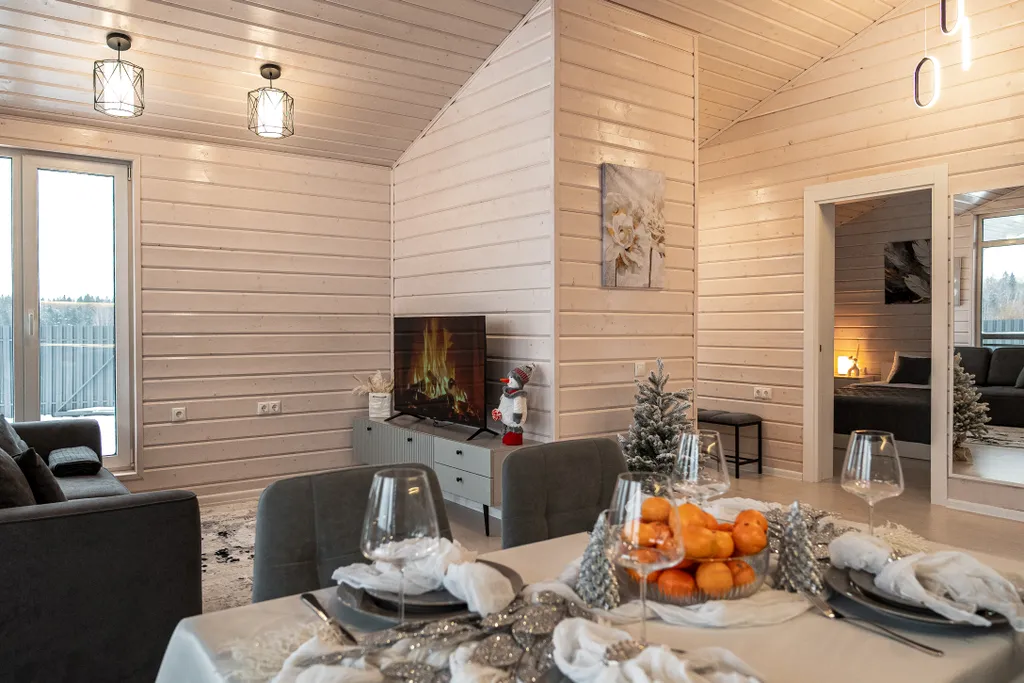 Новый стильный барнхаус с видом на лес