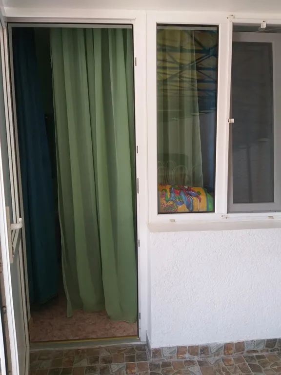 Уютный тихий дворик для желающих отдохнуть от шума городских улиц