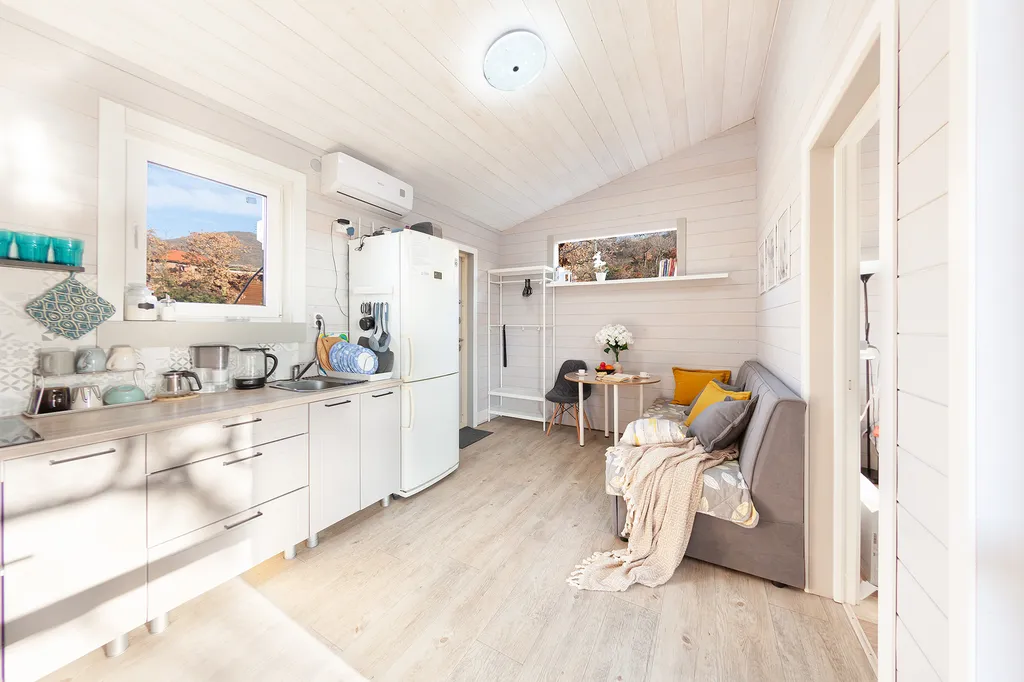 Коттедж Домик у моря Romantic — Южная Озереевка