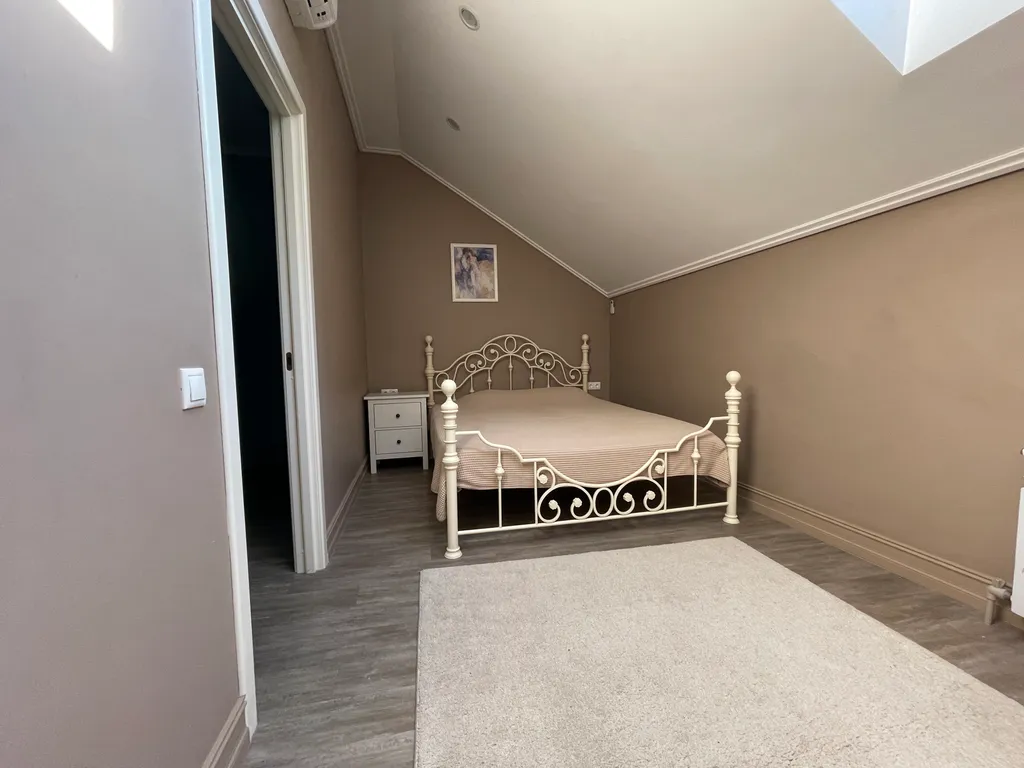 4-комнатная Квартира