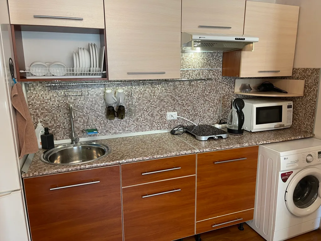 Квартира у областной