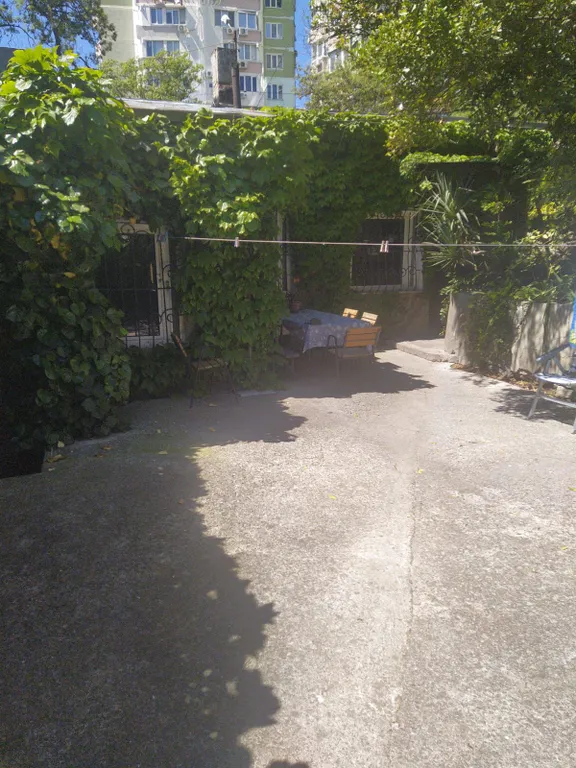 Бутовый дом на участке 5 соток