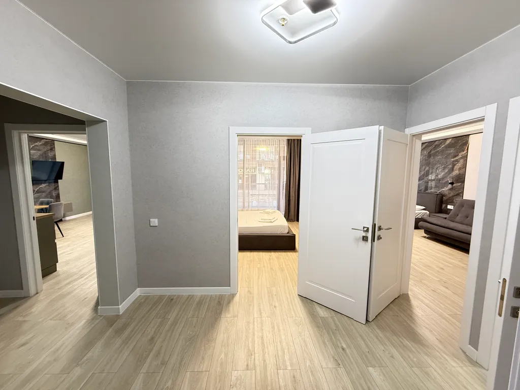 Апартаменты трёхкомнатные у моря