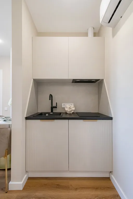 Квартира Квартира Современная студия рядом с Центрaльнoй клиничеcкoй больницей — Новоивановское