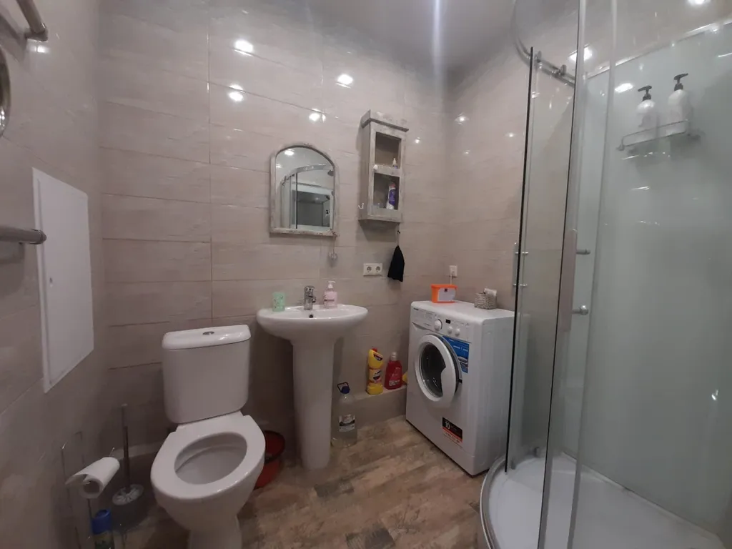 Солнечная 1-комнатная квартира на высоком этаже