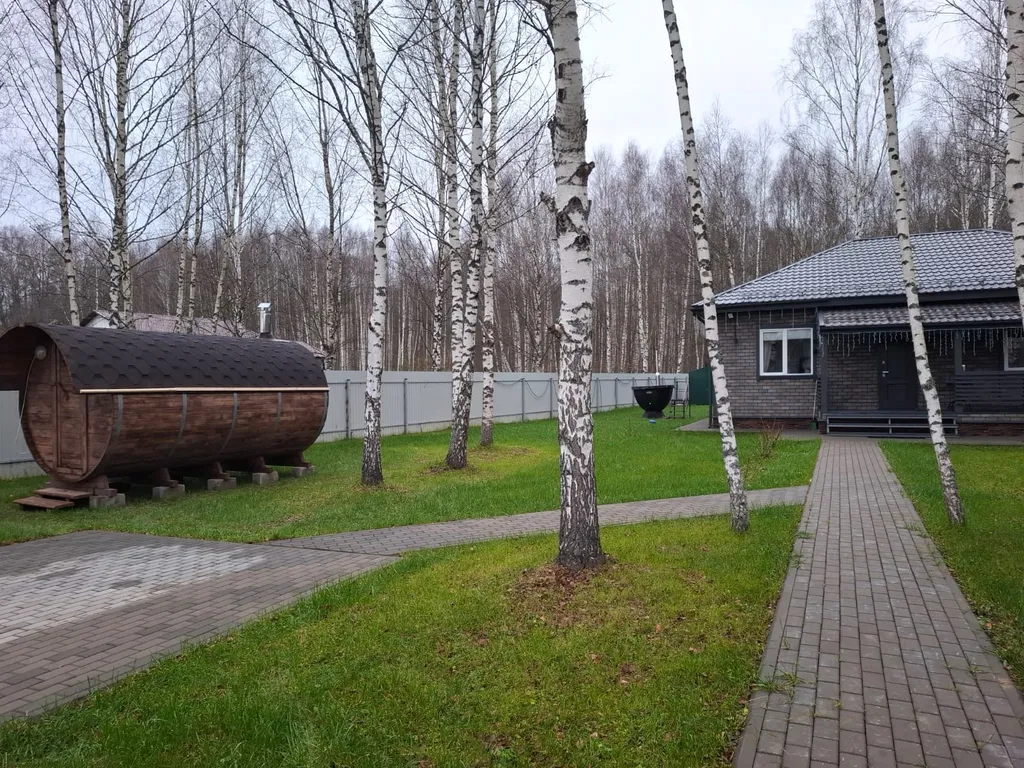 Коттедж Загородный дом у реки в лесу — Горки