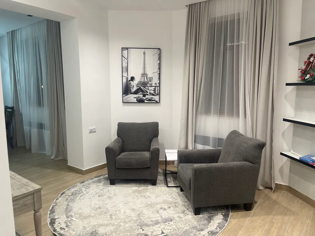 Роскошная вилла с бассейном и с видом на Арарат