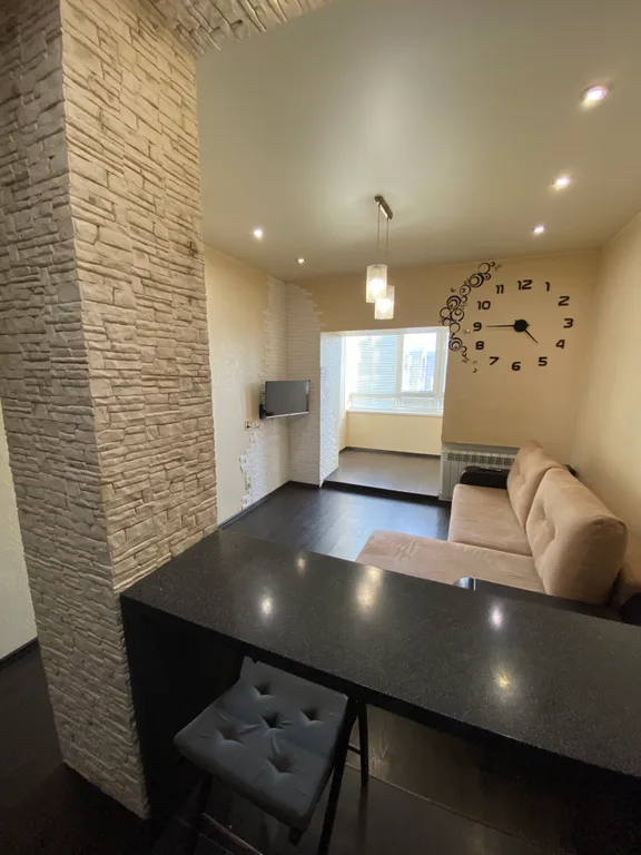 Уютная квартира-студия на 11 этаже — аренда посуточно в Вологда