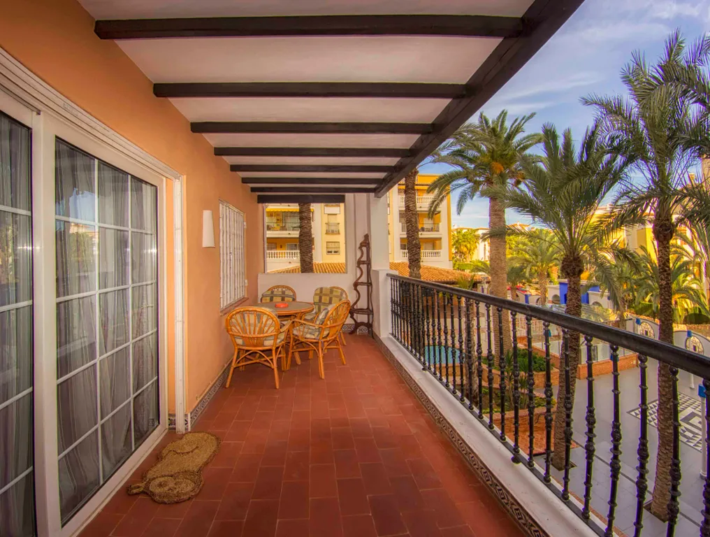 4-комнатная Квартира