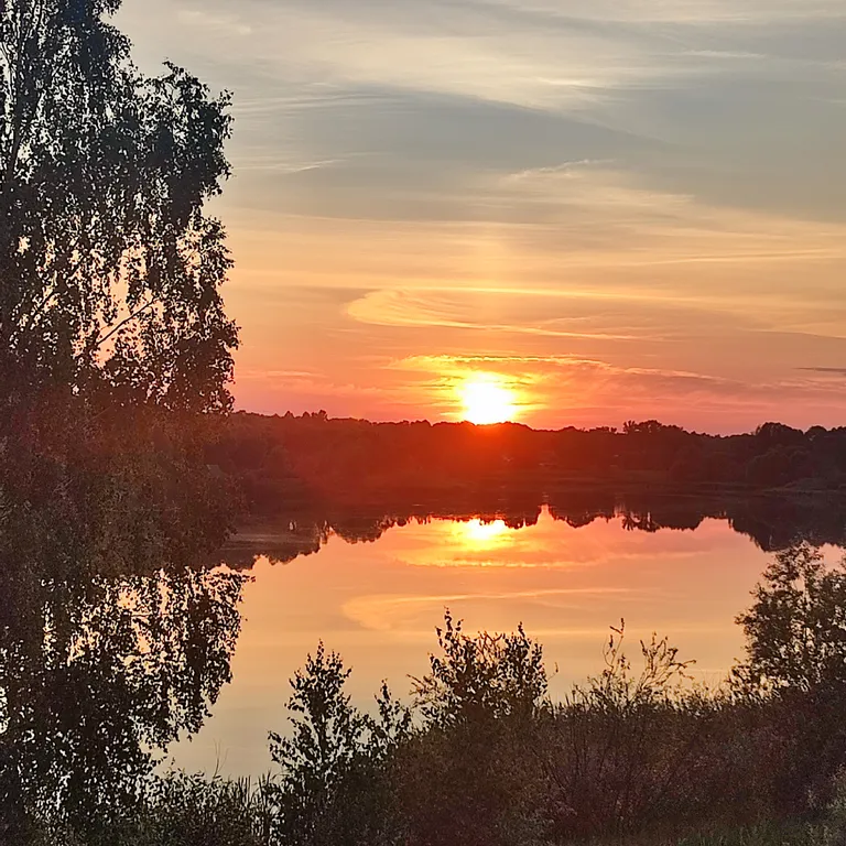 Дом с баней на озере