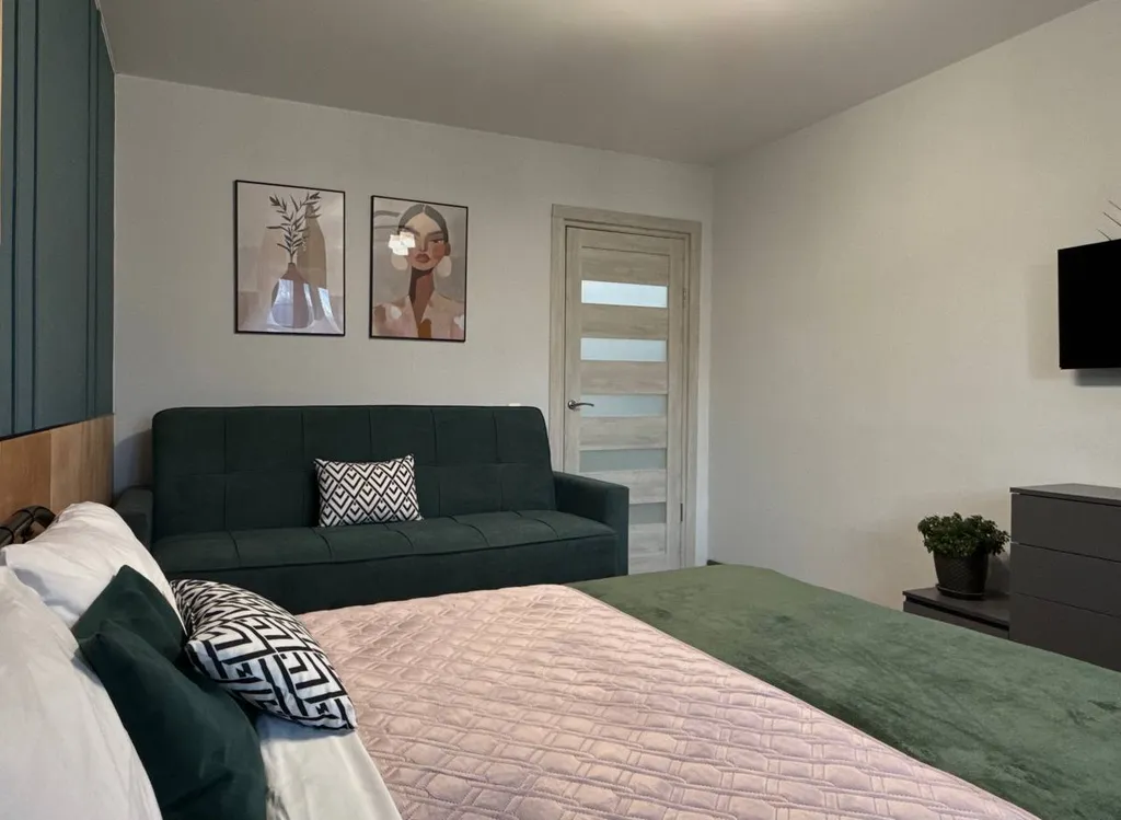 Просторная однушка в новом доме с большой парковкой